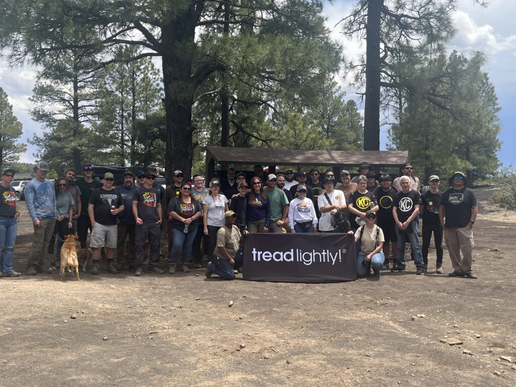 Tread Lightly! Cinder Hills clean up group photo
