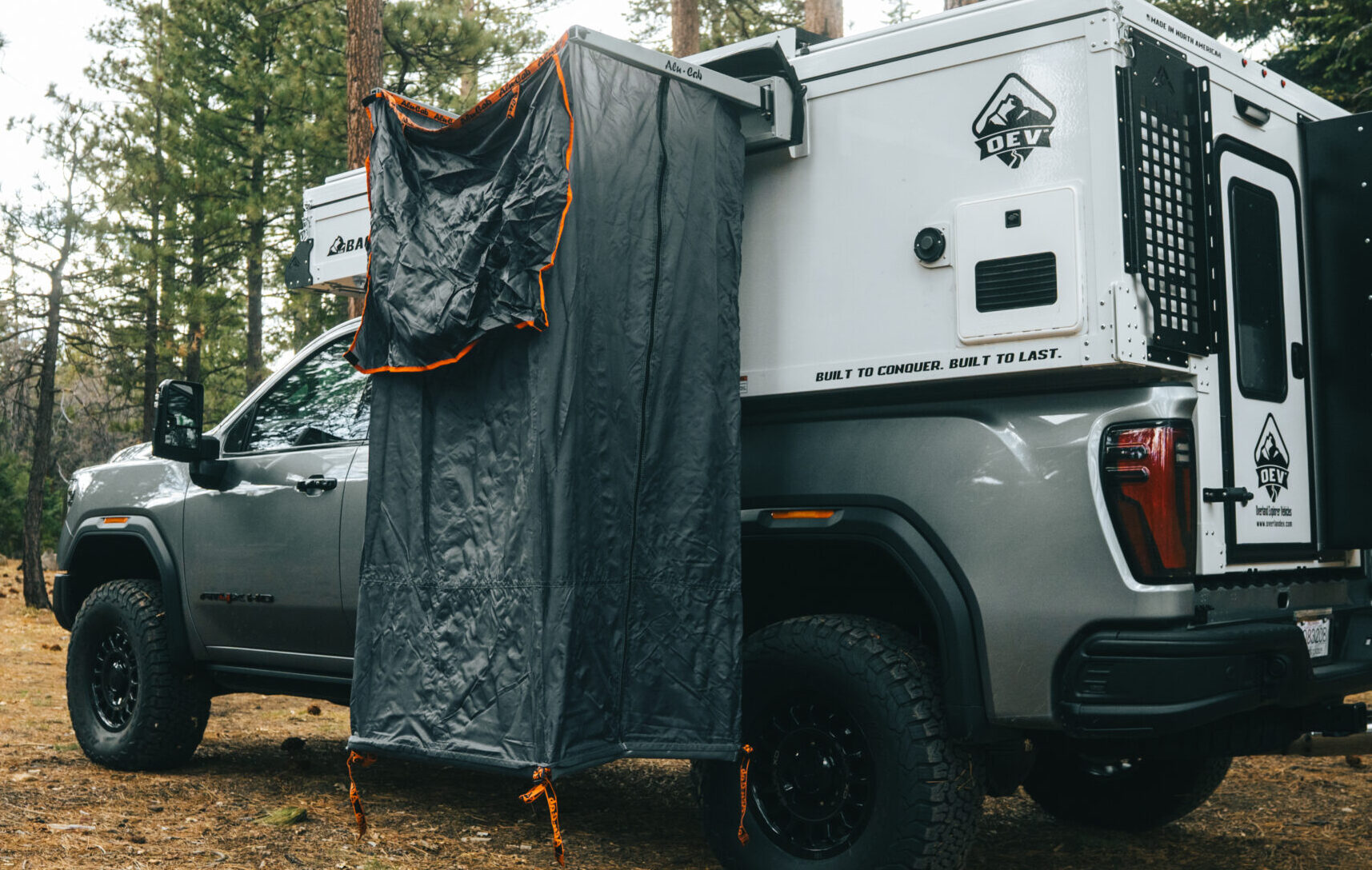 alu cab shower cube